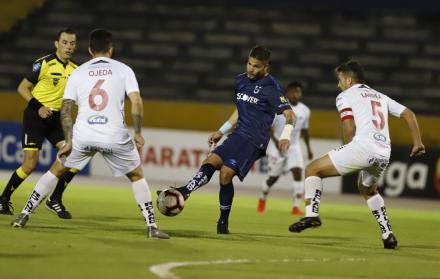 Encuentro entre Universidad Católica y Deportivo Cuenca.