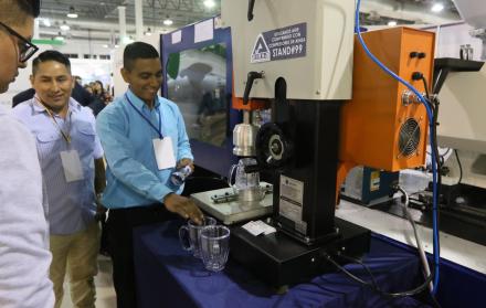 Exposición. En el Centro de Convenciones, 110 estands demuestran la oferta tecnológica de este sector. 