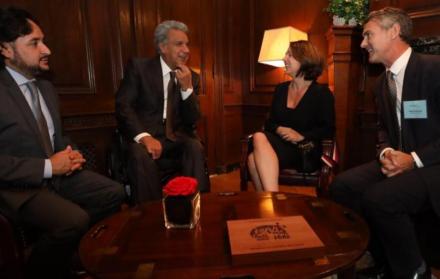 El acuerdo llegó luego de la reunión que el presidente Lenín Moreno mantuvo con Paula Belliza y Robert Ivanschitz, vicepresidenta y asesor legal de la firma norteamericana.