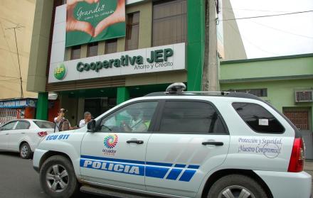 Cooperativa de Ahorro y Crédito Juventud Ecuatoriana Progresista JEP.