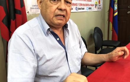 Víctor Báez es paraguayo y su experiencia como sindicalista y personaje público se remonta a los años 70.
