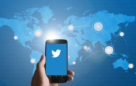 Usuarios reportan la caída de la red social en varios países.