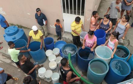 Además de la etapa 2, 3, 4 y 5 del Recreo, otras zonas afectadas son La Ciudadela Santa Rosa y la cooperativa 28 de agosto.