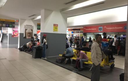 25 boleterías están abiertas, pero solo una vende pasajes.