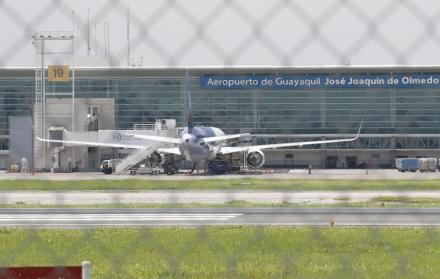La suspensión de las operaciones estaba inicialmente prevista para este domingo.