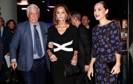Con su novia, Isabel Preysler y Tamara Falcó.