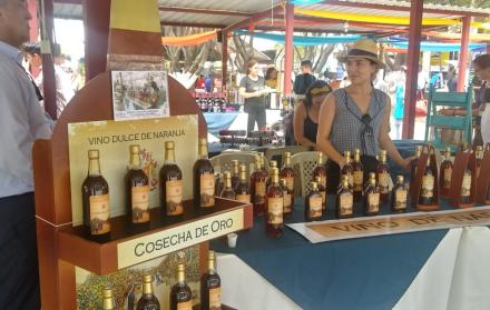 El local donde se promueve el vino de naranja.