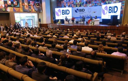 En la Asamblea de Gobernadores del BID se trató el tema de la migración venezolana.