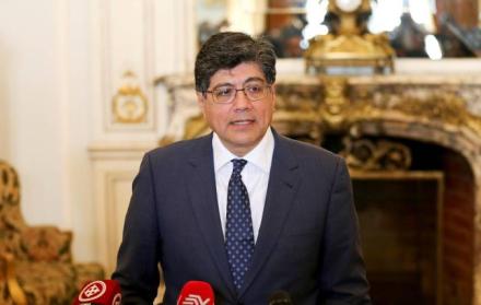 Canciller José Valencia.