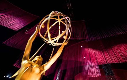 El Microsoft Theater de Los Ángeles se prepara para la gran gala que, como ocurrió con los Óscar, no tendrá maestro de ceremonia.