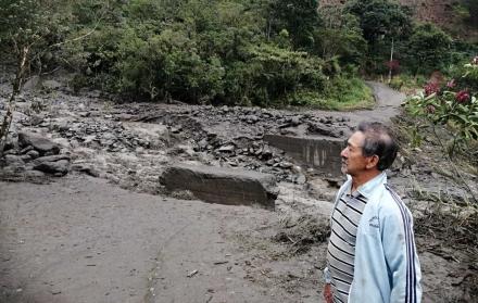 Por las fuertes lluvias aumentó la creciente del Río Blanco.