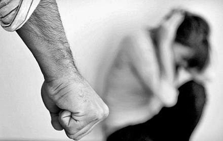 Referencial. El hombre había alegado arraigo familia para solicitar el permiso, por tener una hija española.