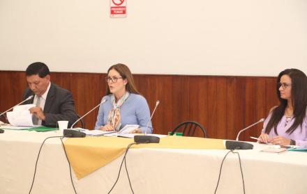 Fausto Terán, María Mercedes Cuesta y Marcela Aguiñaga integran la Comisión Multipartidista que investigará a la presidenta del Legislativo, Elizabeth Cabezas.