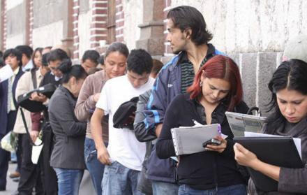 La situación laboral de los jóvenes es un tema que está generando preocupación alrededor del mundo.