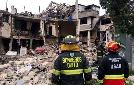 Miembros del Cuerpo de Bomberos acudieron a la emergencia.