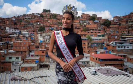 La esperanza de Rodríguez está intacta pese a haber sido asaltada con arma de fuego, tener que sortear la escasez de alimentos y haber despedido a dos hermanos que huyeron de la crisis.