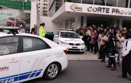 Imagen de archivo. El pasado 15 de octubre, simpatizantes de Pabón se concentraron en los exteriores de la Corte Provincial de Pichincha.