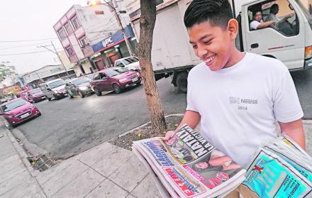 El joven agradeció a EXTRA por hacer pública su historia. El presidente de BanEcuador visitó la casa de Robert, donde se reunió con la familia del joven.