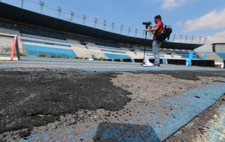 Realidad. Estado actual de la pista del estadio Modelo Alberto Spencer que cambiará con el acuerdo.