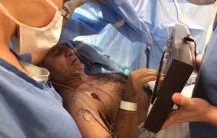 El centro médico subió el vídeo a su cuenta de Youtube
