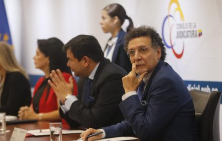 A la cita acudieron el contralor Pablo Celi y demás autoridades.