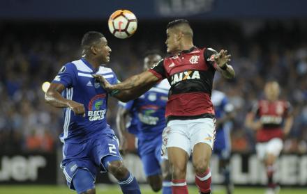 Flamengo será rival de Emelec en los octavos de final de la Copa Libertadores.