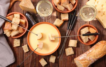 La clave es el queso que se emplea. Usted puede utilizar gruyere y emmental.