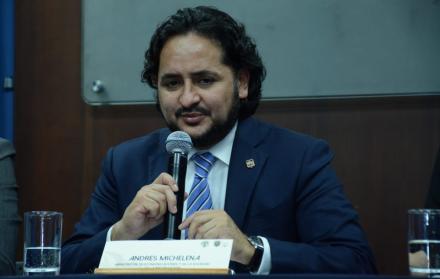 Según comentó días atrás Andrés Michelena, ya se inició una acción penal y están involucrados dos funcionarios del gobierno del expresidente Rafael Correa.