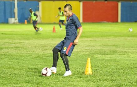 Carlos Feraud, de 28 años, también militó en clubes como Liga de Quito y Deportivo Cuenca.