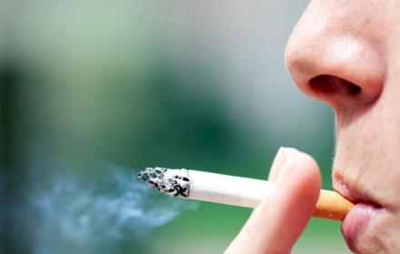 Imagen referencial. 60.000 menores de cinco años mueren anualmente de infecciones de las vías respiratorias causadas por el humo del tabaco.