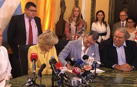 Con la firma del contrato entre Urvaseo y el Municipio de Guayaquil, registrada el lunes, este último se convierte en el mayor contratista del Estado.