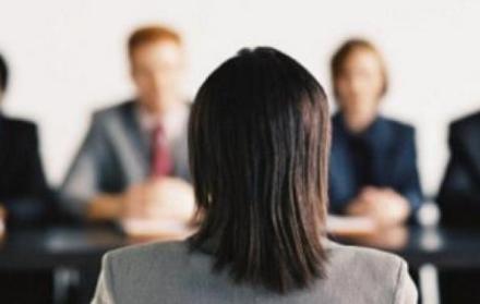 Referencial. Según expertos, actualmente las empresas no están buscando personas sobrecalificadas porque no las quieren tener por largo años en la compañía.