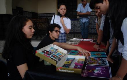 Al evento también asistieron estudiantes de colegios.