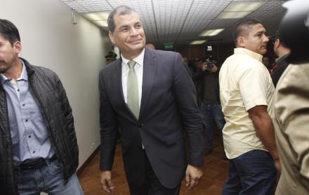 Rafael Correa, expresidente de Ecuador, también es investigado.