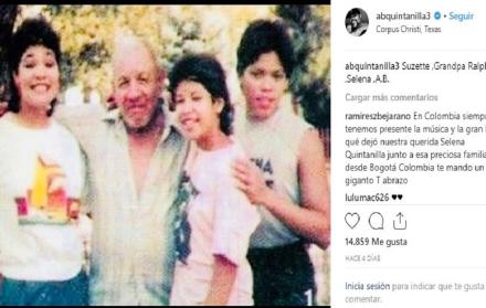 Según información del portal Al rojo vivo, en la imagen aparece la familia Quintanilla. “Suzette, abuelo Ralph, Selena y AB”, detalla el pie de la imagen.
