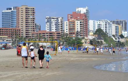 Referencial. El informe de alojamiento muestra que los hoteles de 4 estrellas bajaron los precios en un 5,24 % y así la ocupación subió 3,9 puntos porcentuales; en abril la cifra era negativa.