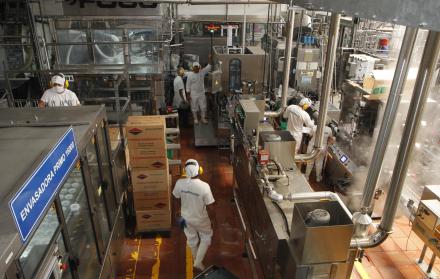 En el tercer trimestre del año que corre, una de ellas, San Miguel Industrias PET-(SMI), se hizo de los activos de Plásticos Ecuatorianos.