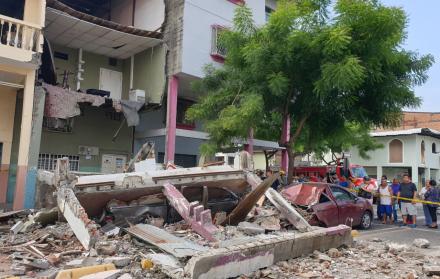 Luegar afectado por el la caída de la fachada de la vivienda.