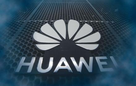 Huawei lidia con una de las peores crisis de sus historia. Esta vez afecta especialmente a sus usuarios móviles.