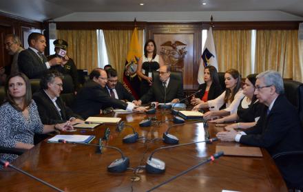 El trámite de las dos leyes estaba suspendido en la Asamblea hasta que la Corte Constitucional se pronuncie sobre los vetos planteados por el Ejecutivo.