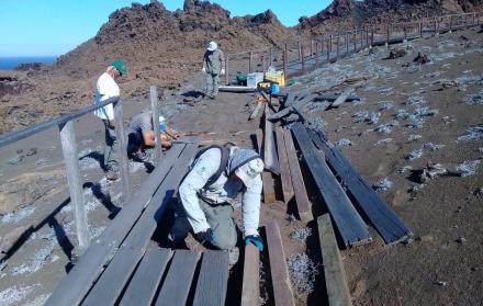 El islote está ubicado en el nororiente de Galápagos.