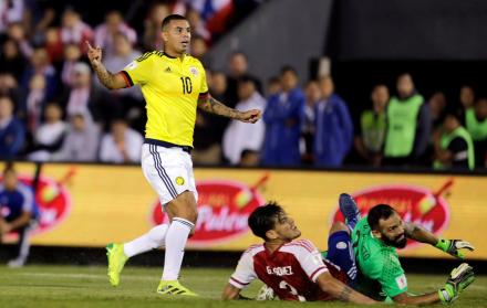Edwin Cardona, 25 años, Colombia, volante. Por disciplina