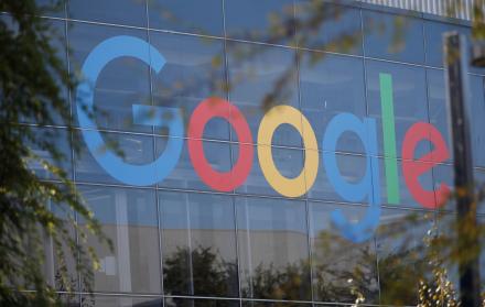 Además, Google retiró de su red publicitaria más de 91.000 dominios que hacían un “uso inadecuado” de material protegido.