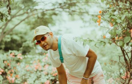Su primera producción discográfica ya está disponible en todas las plataformas digitales.
