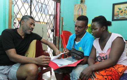 Huir de la violencia. Los refugiados de Tumaco llegan a San Lorenzo en busca de tranquilidad.