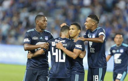 Emelec, que hace cuatro fechas no conoce derrota, enfrenta a Liga de Quito este domingo.