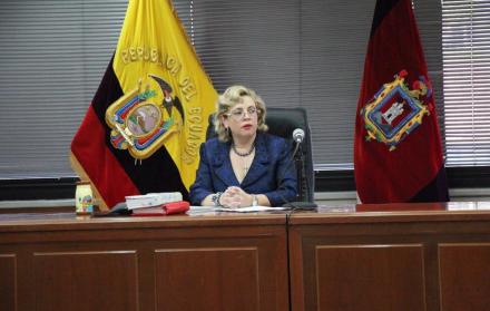 A la sala de audiencias de la Corte Nacional de Justicia llegarón con escolta policial los exagentes de la Senain Raúl Chicaiza y Diana Falcón.