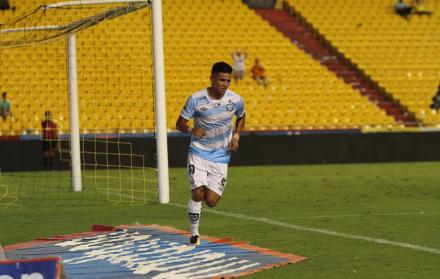Refuerzo. La llegada de Washington Vera fue positiva para el club pero aún no ha podido refrendar esa expectativa.