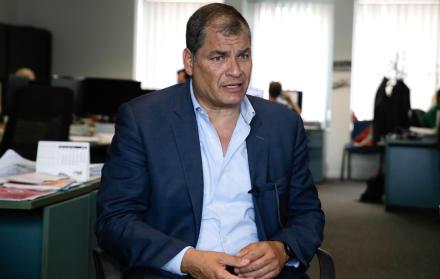 El exmandatario reside en Bélgica desde julio del año pasado y está prófugo de la justicia desde que se le impuso regresar a Quito cada dos semanas como medida preventiva.