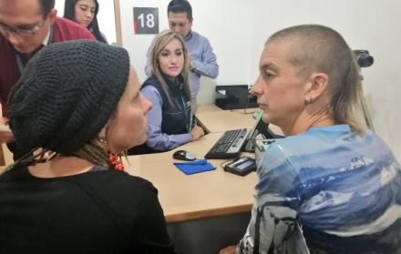 Desde el 2011 ambas mujeres luchan por inscribirla en el Registro Civil. 